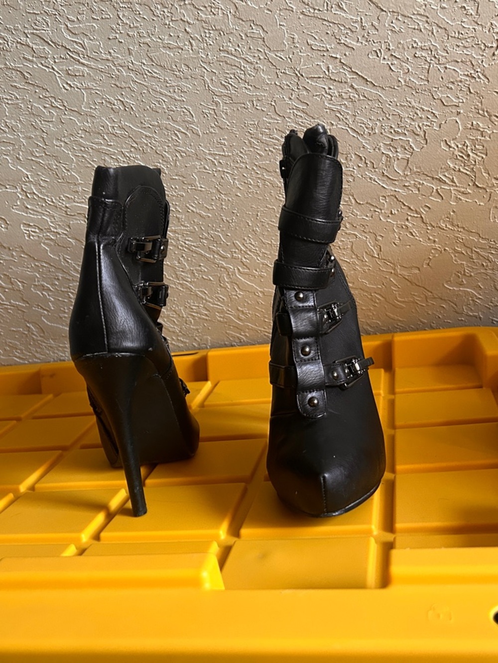 Women's Black Buckle-Strap High-Heel Ankle Booties - Picture 3 of 6